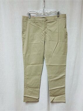 Dress Khaki pants NWT skinny size 20-1/2”
Color little darker (French Toast)